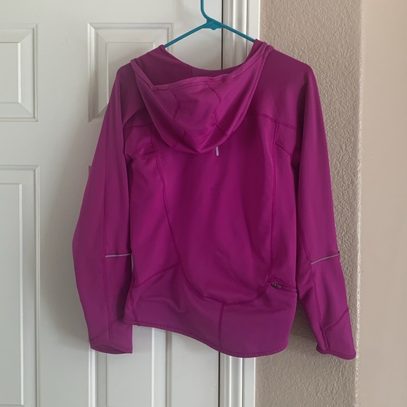 Nike Dry Fit Running Hoodie - Picture 4 of 7